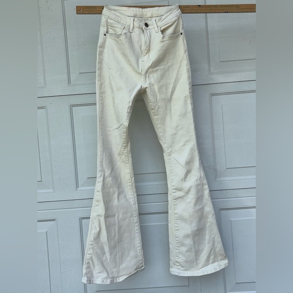 SHEIN High Rise Flare Jeans 
Size US Women’s XS - Picture 1 of 2